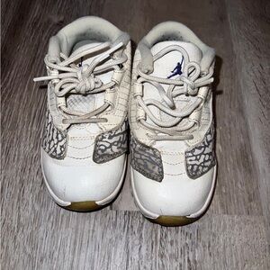 Jordan Kids Cream and Gray Sneakers